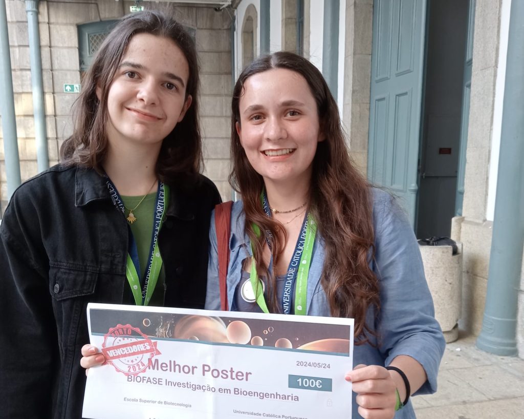 High-school pupils awarded the Best poster with work developed at the Molecular Biomaterials group.